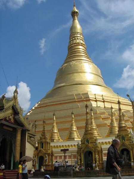 Zedi at Shwedagon Paya