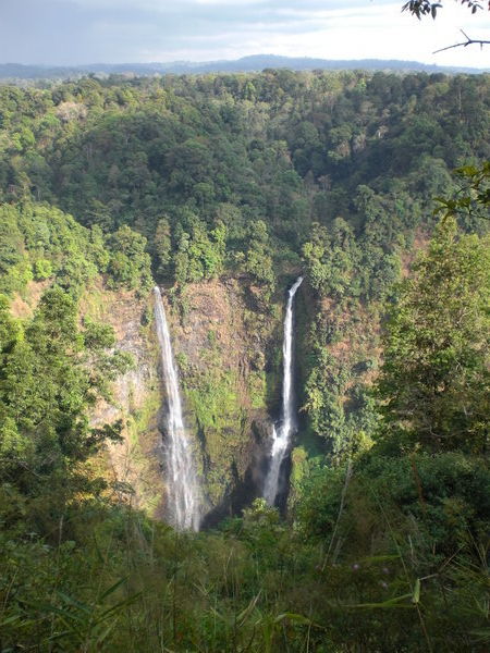 The amazingly beautiful waterfalls of Tad Fane (Pakse) - Le meravigliose cascate di Tad Fane (Pakse)