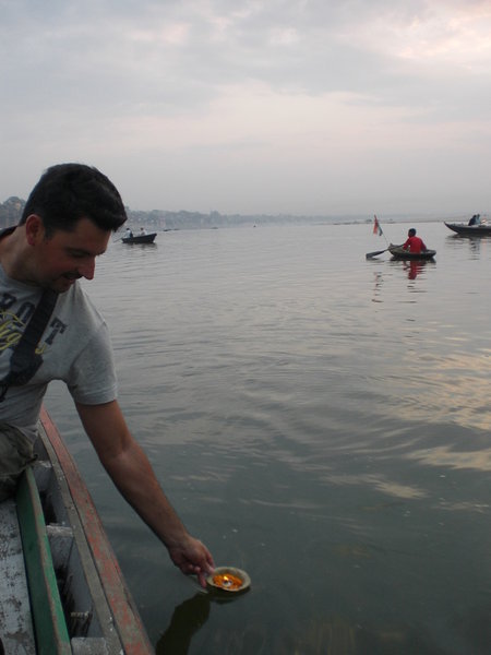 Morning on the river Gange - mattina sul fiume Gange