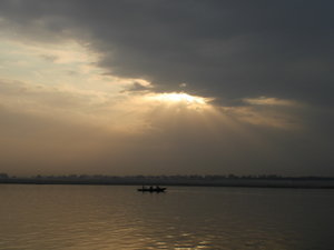 Sunrise on the Gange - alba sul gange