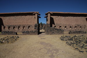 Inka ruins on the way to Cusco