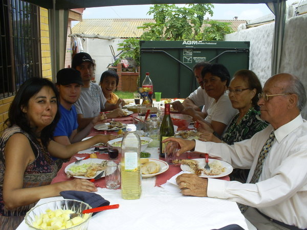 Lunch outside - Almuerzo afuera