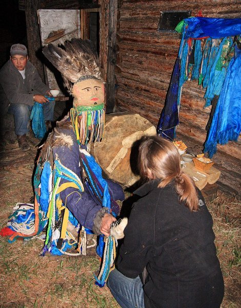 Caroline before the shaman