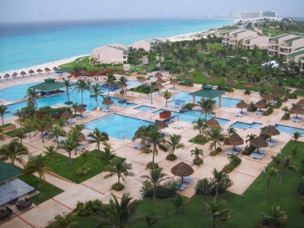 Hilton cancun Hotel Pool Area