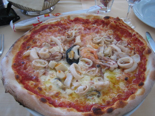 Pizza ai frutti di mare