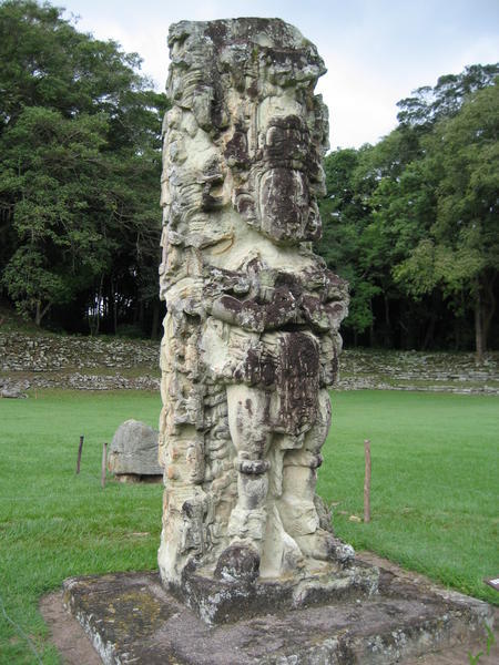 Real Copan statue