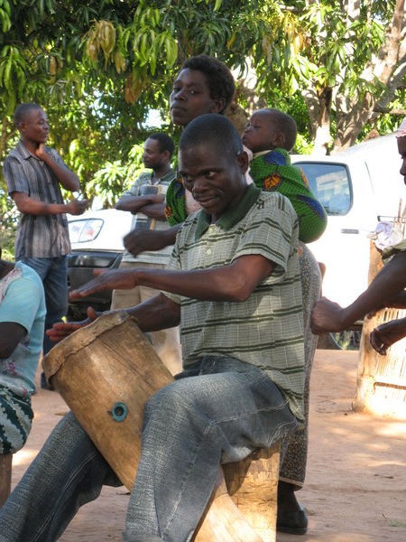 Mbewa drummer