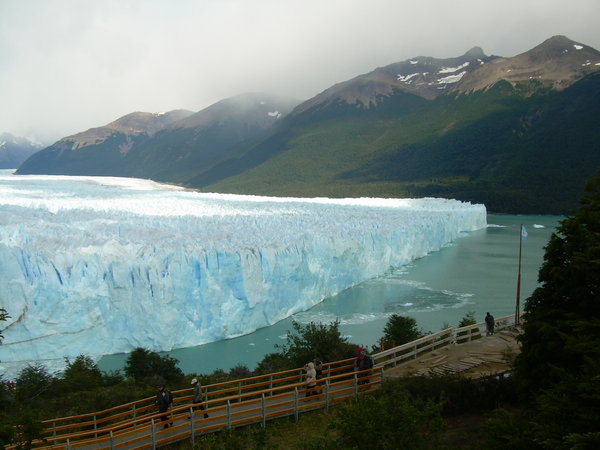 menda edini ledenik na svetu, ki se ne manjsa