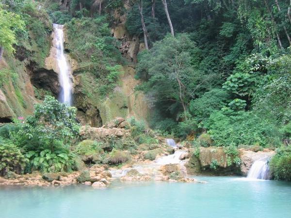 Kuang Si Falls 