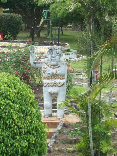 Statue in Panama
