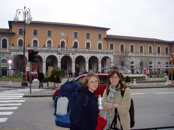 Waiting in Pisa for a train