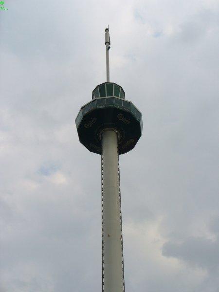 The carlsberg sky tower - \"probably the best view of Singapore\"