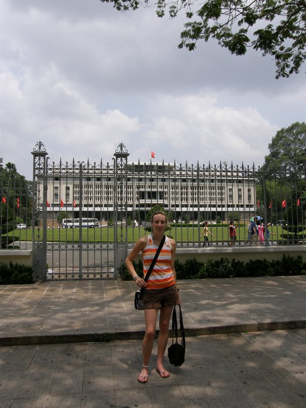 Luce at the reunification Palace