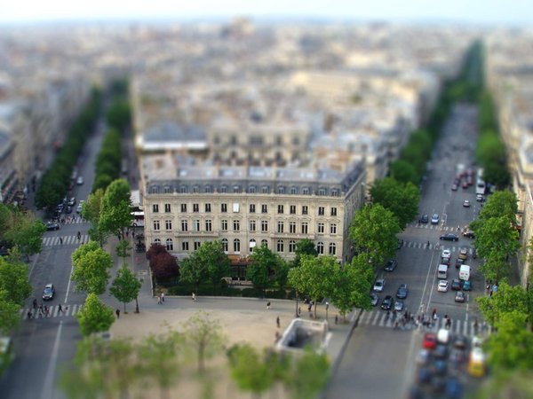 Tiltshift view from Arc de Triomphe