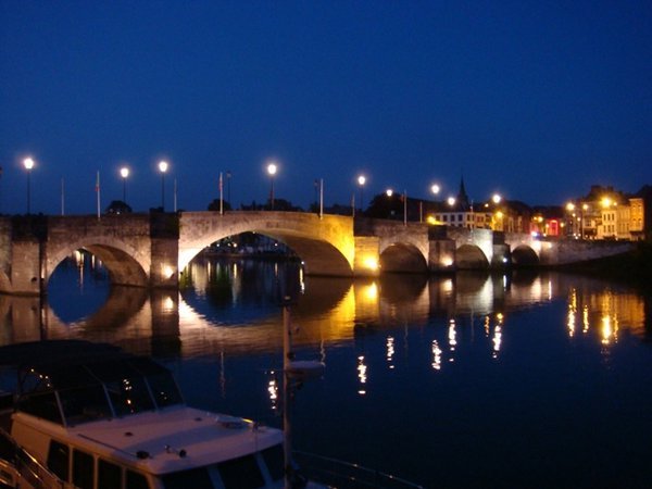 Namur at night
