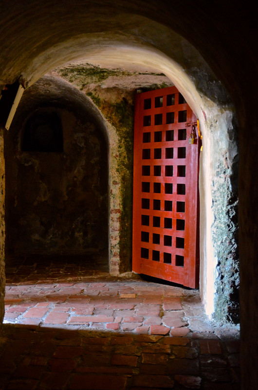 Secret tunnels at Castillo de San Felipe de Barajas