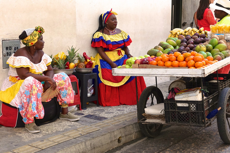 Fruit selling is a major enterprise in Cartagena