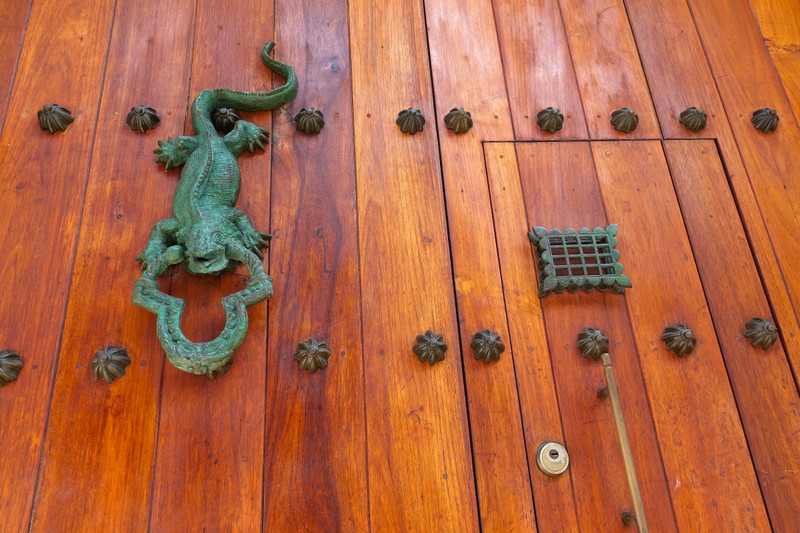  Iguana door knocker was a sign of nobility