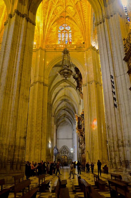 Cathedral of Seville, the size is daunting
