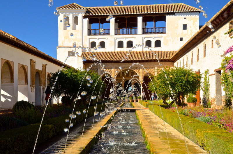 Patio de la acequia or Sultans, Generalife fountains 