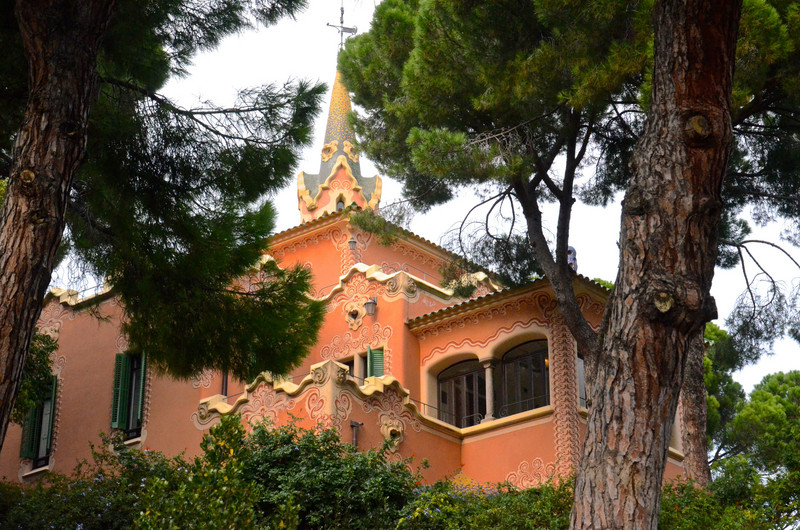 Gaudi's House, Torre Rosa, Park Guell 