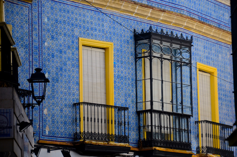 Jerez balconies and tiled wall DSC_4625