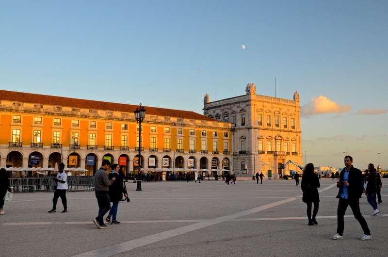 Comercio Square in Lisbon where treasures from voyages were brought home to be traded. The Triumphal Augusta Street Arch boasts a statue of Vasco da Gama 