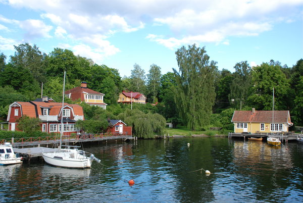 Typical homes in the archipelago