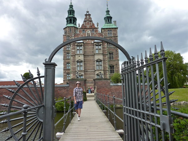 Over the drawbridge to Rosenborg Slot