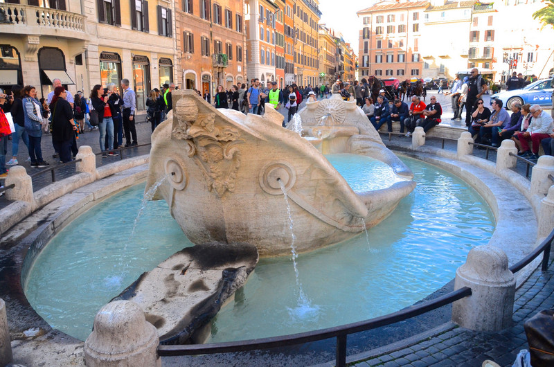 Fountain of the Ugly Boat, Fontana della Barcaccia at the base of the Spanish Steps