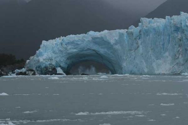 The arch of glacier which was collapsing