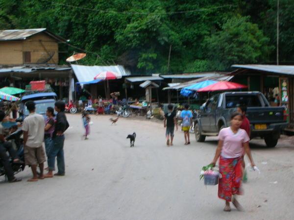 village of pakbeng