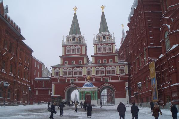 Voskresenskiye Gate