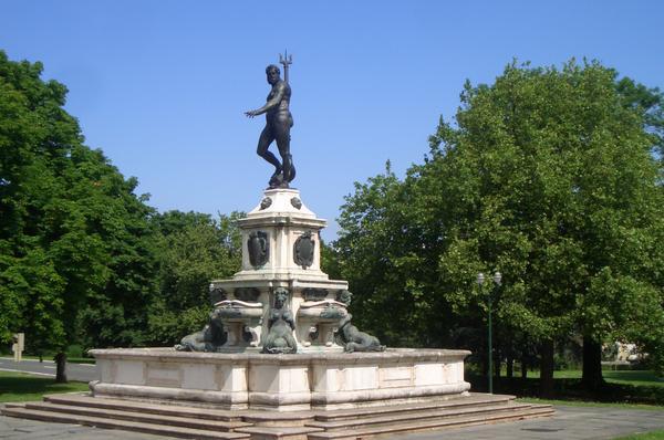 monument in Brussels park