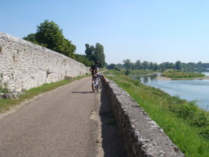 Blois - bike ride by the river