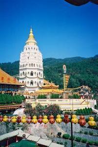 Ban Po Pagoda