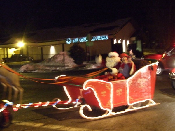 Santa flying thru Shasta City