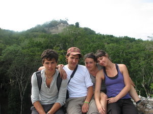 Us on Calakmul structure