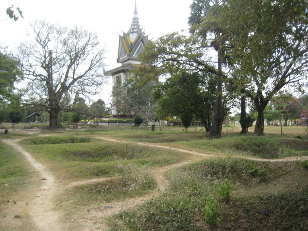 Mass graves at Choeng Ek