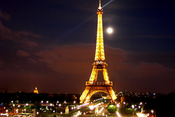 Moon light Eiffel Tower