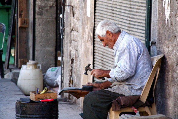 Shoe Guy, Aleppo