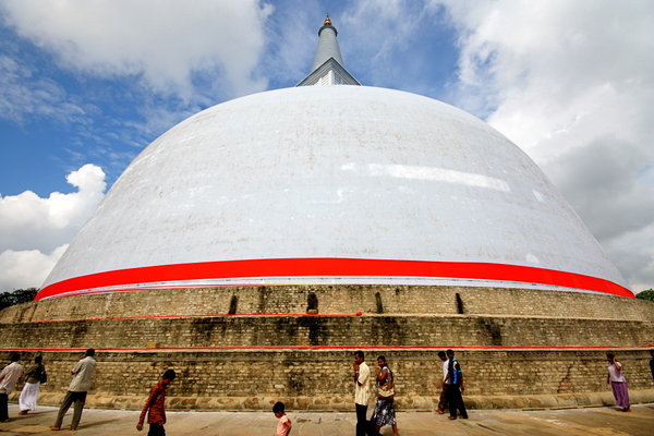 Ruvanvelisaya Dagoba, Anuradhapura