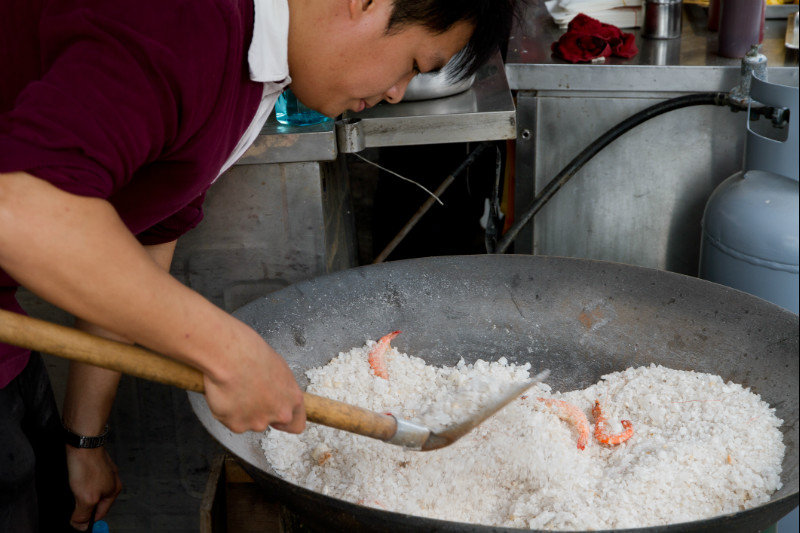 Roasting Shrimp in Salt