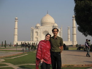 Max and Hallie at the Taj Mahal