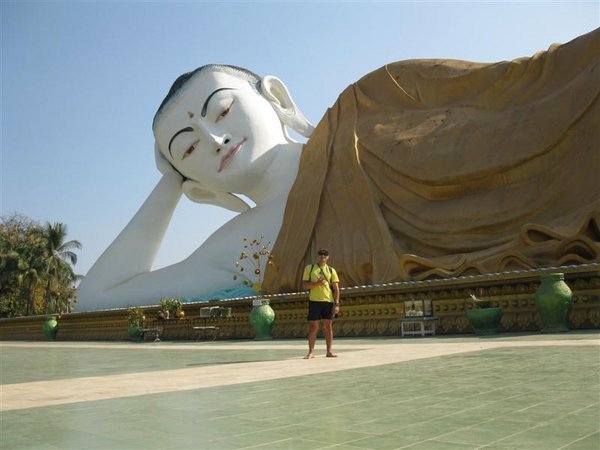 Reclining Budda