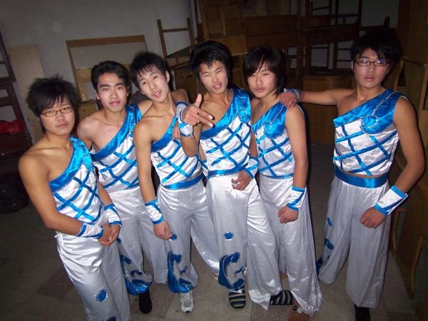 Yes, these are a few more of China's future music and dance teachers.