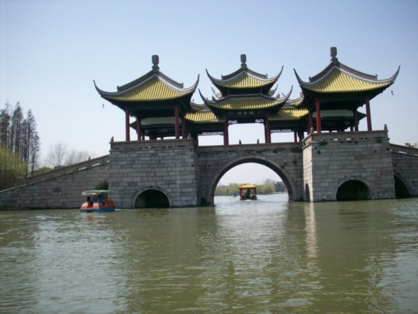 Yangzhou is closely identified with this landmark.