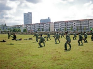 The PLA unit leaders perform "their" skills. Photo #5