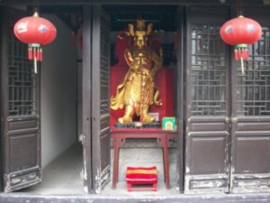 Discovering the smallest Buddhist Temple of Taizhou, Photo #4