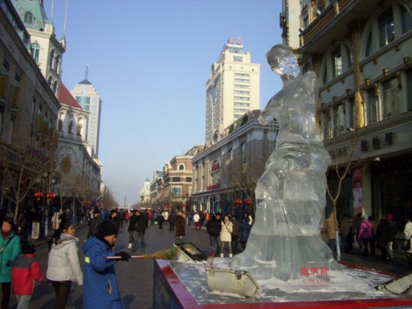 The Pedestrian Mall in Harbin is the longest in China. Photo #6